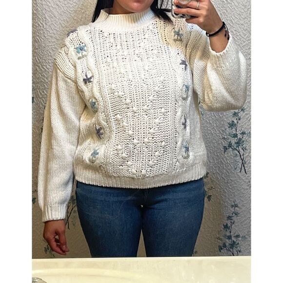 Vintage Hand Knit Mocked Sweater - Picture 11 of 11